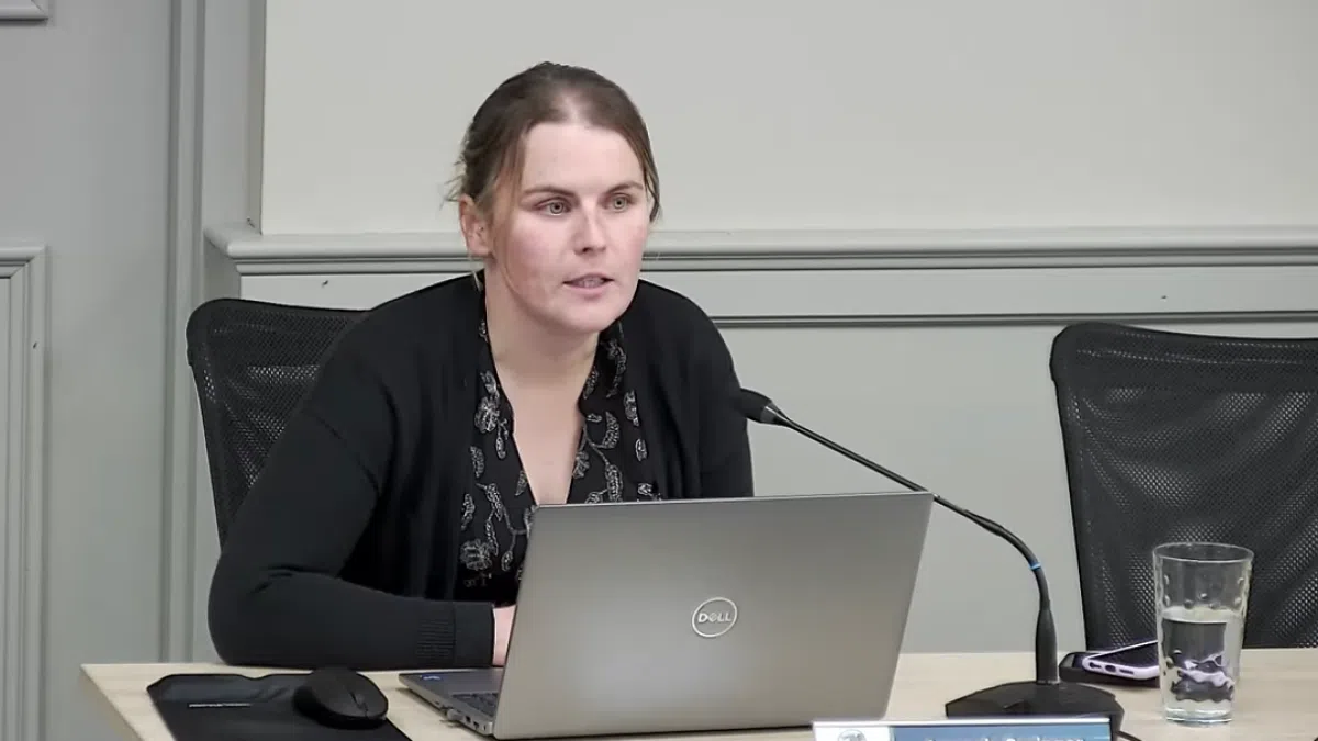 Renfrew Council pushes for recycling pickup for small businesses