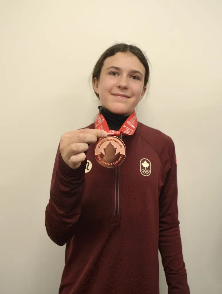 McKendry and her family came back to the myFM Centre to show off her shiny medal | Mik Horvath/MBC