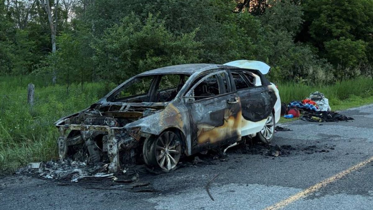 Arnprior man charged after ditching flaming vehicle on Highway 29