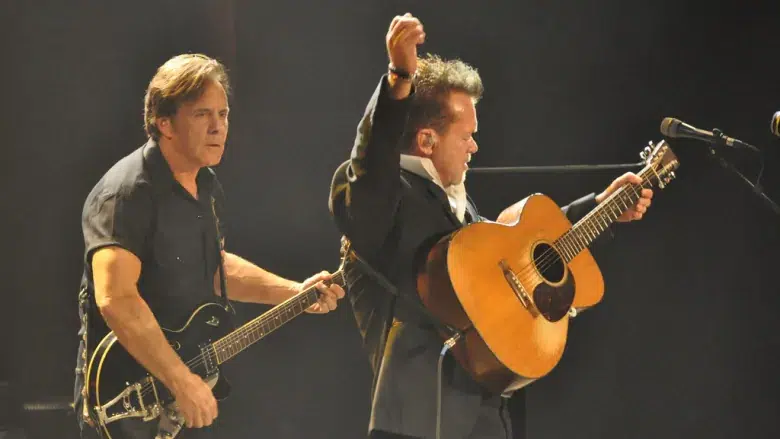 Mellencamp Guitarist Mike Wanchic on Playing Live and Why He and John Will Never Retire.