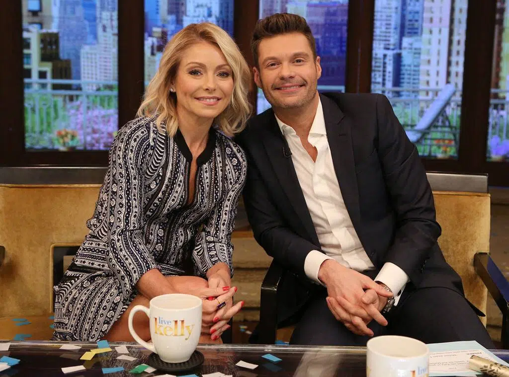 Kelly Ripa Gushes about Vancouver Airport