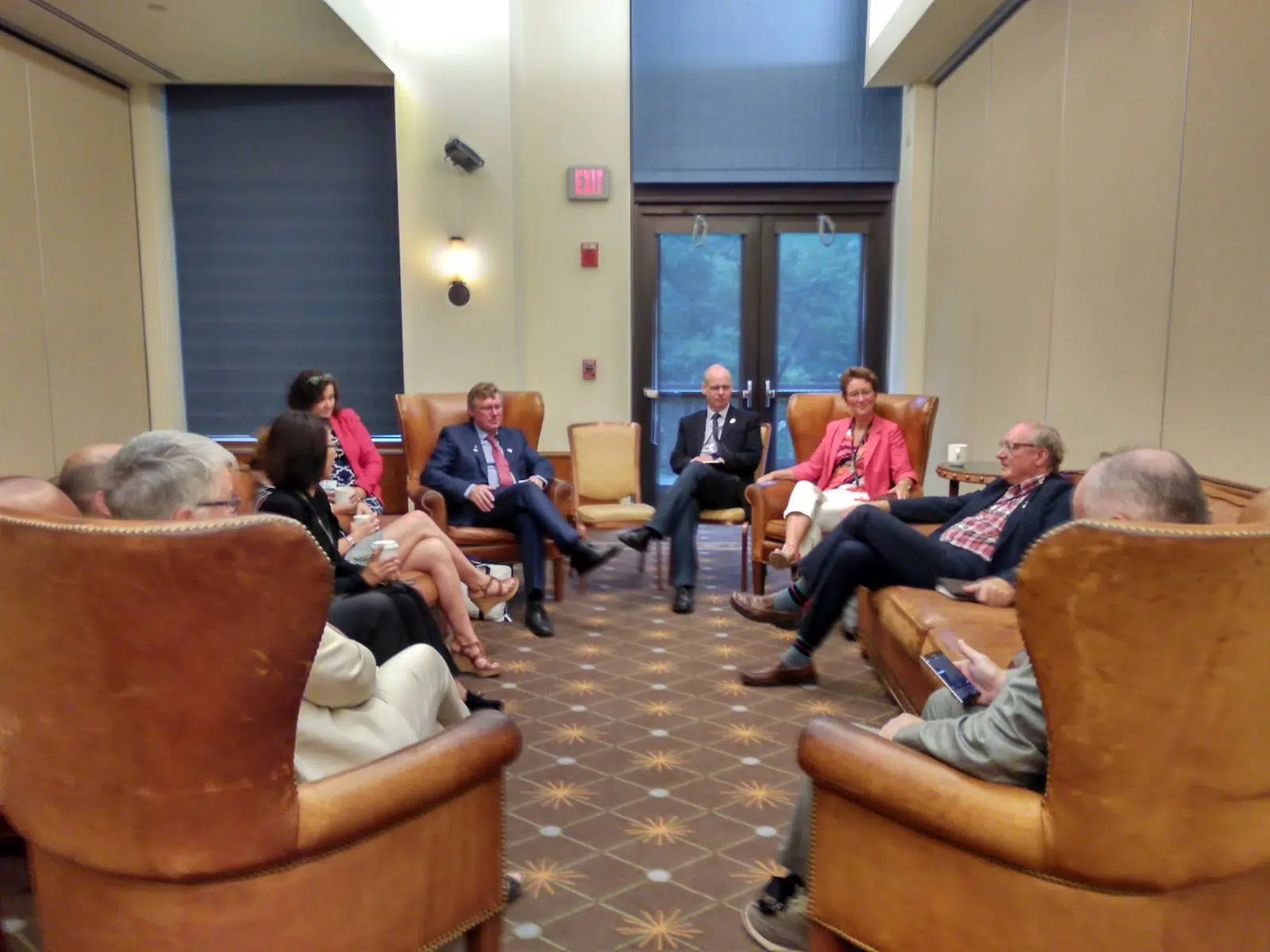 MacLauchlan meets with Premiers and Governors in Vermont