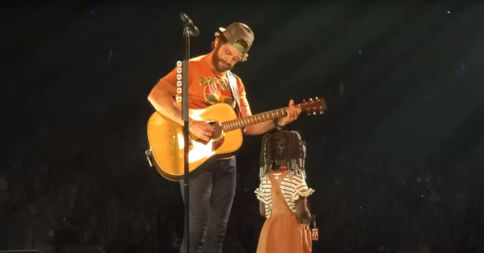"To The Guys That Date My Girls" [WATCH] Thomas Rhett Sings a New Unreleased Song to His Daughter On Stage