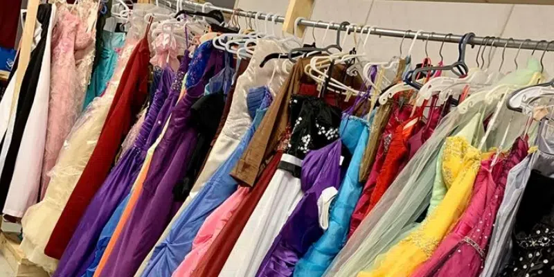 Gander Elks Club Holds 'Gowns for Grads' to Help with Prom Night Prep