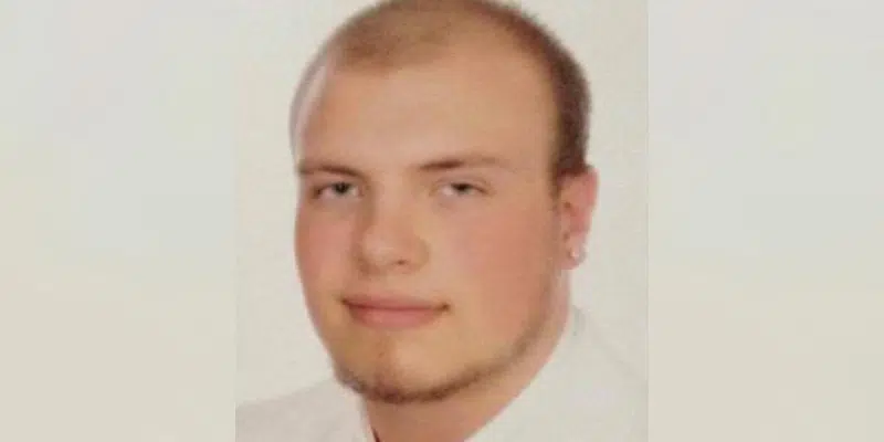 Forty People on Ground in Roaches Line Continue Search For Missing Man