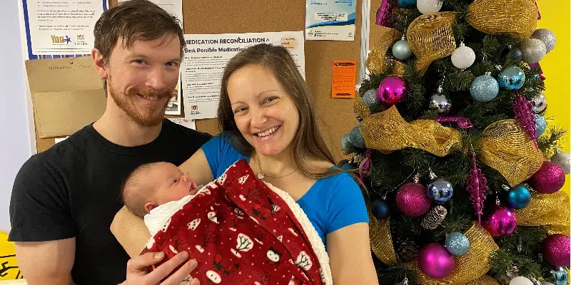 Medical Association Provides Car Seats to Province's First Babies of 2020