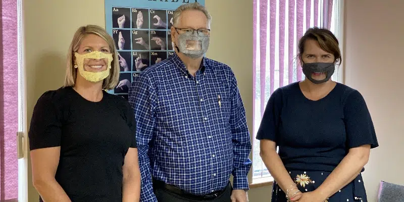 Window Face Masks Helping Ease Anxiety for the Deaf and Hard of Hearing