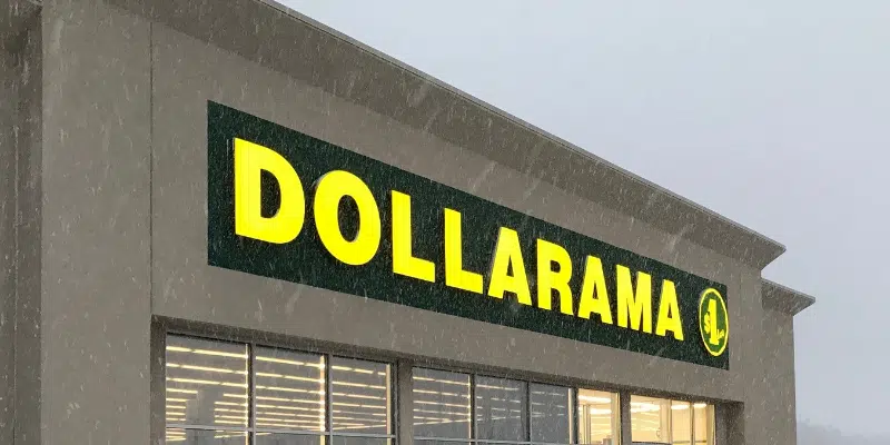 Dollarama Employees to Receive Christmas Bonus for Working During Pandemic