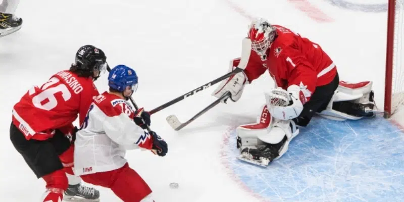 Levi Shuts Out Czechs in 3-0 Win at World Juniors