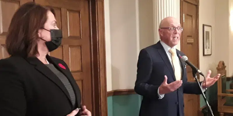 Government Defends, Opposition Questions Level of Transparency Regarding Health Care IT Outage