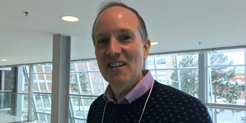 Public Sector Outperforms Private in Fair Wage Practices, Says Economics Professor