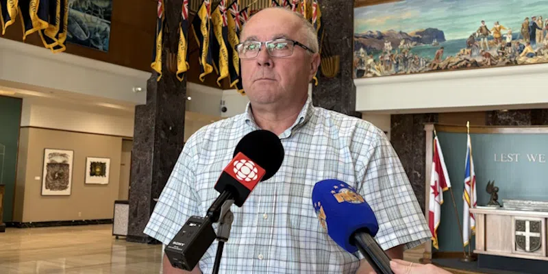 Petten Questions Abbott's Decision to Step Down Following Out-of-Court Settlement on 2021 Election
