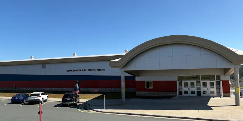 Local Businesses, Volunteers Step Up to Help Displaced Residents During Wildfires