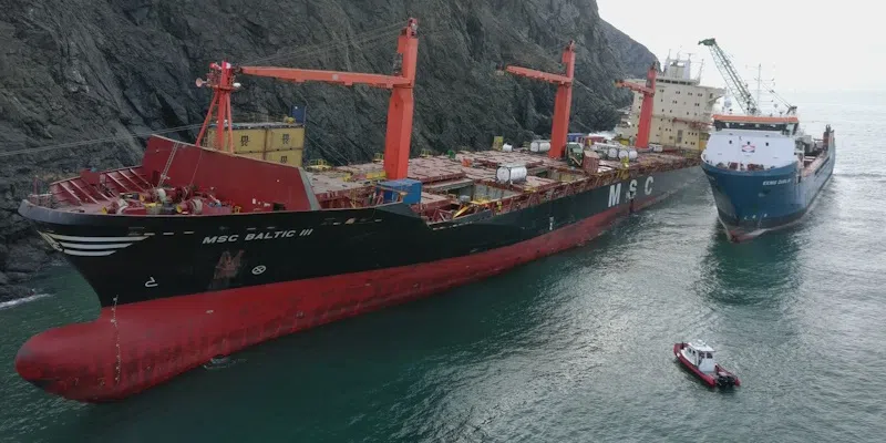 Stormy Seas Halt Inspection of Grounded Baltic III