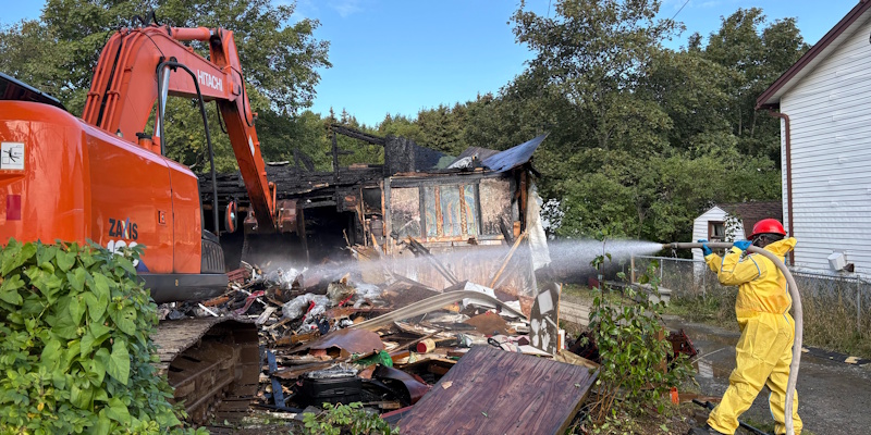 Mundy Pond Property Demolished Today Following Residents' Concern for Safety
