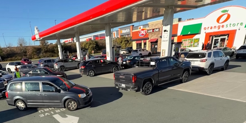 Long Line Ups Reported as Local Orange Stores Offer Big Break on Fuel