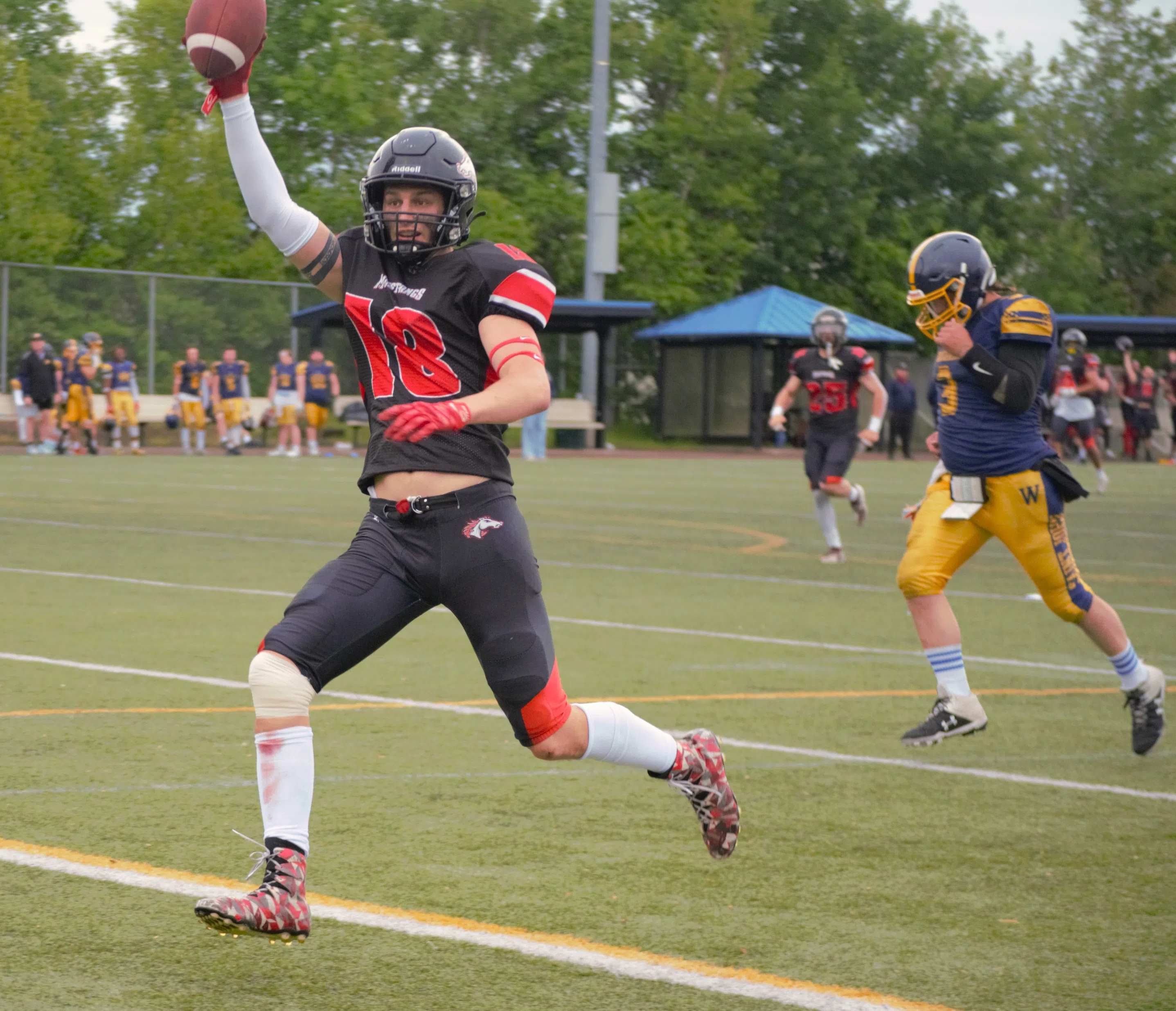 Moncton Mustangs Dominate Saint John Wanderers in Semi-Finals