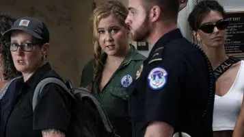 Amy Schumer & Emily Ratajkowski Arrested