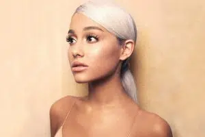 Ari Kicked Off Her Sweetener Tour and Pays Tribute To Mac Miller