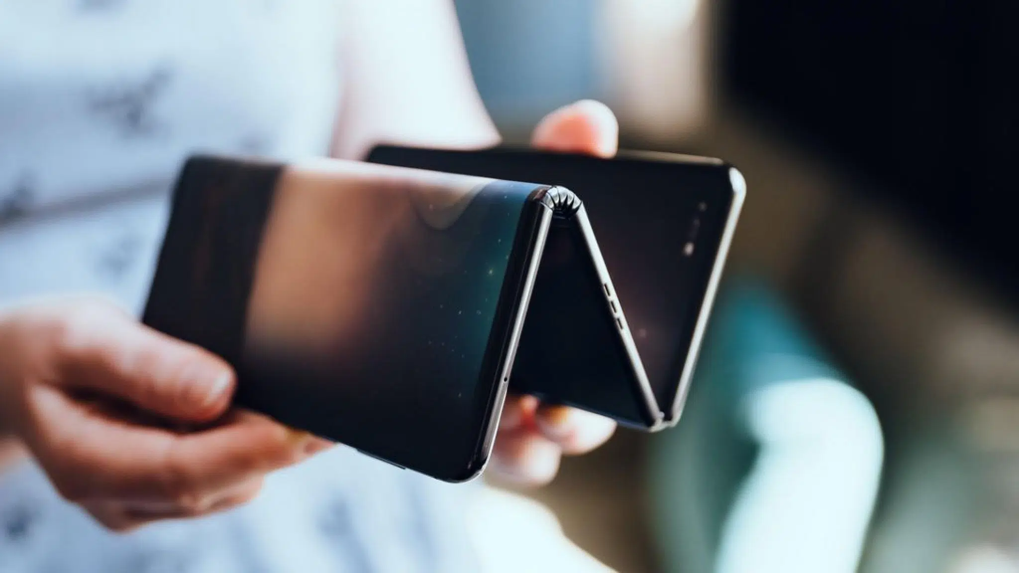 Coughing in Uber, Nintendo PlayStation Sold, TriFold Phone