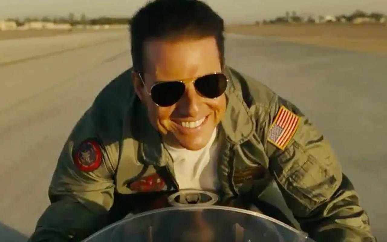 TOP GUN: Maverick Review, Electric Car Drive-In Movie Theatre, Winnie the Pooh slasher flick