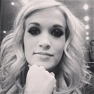 Find out how Carrie Underwood Broke Her Wrist