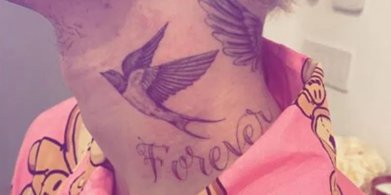 Justin Bieber shares new tattoo