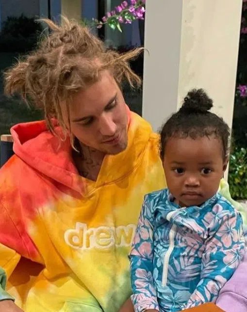 Justin Bieber's " Peaches" has Topped the Charts