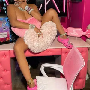 Here's Where To Buy Nicki Minaj's Pink Crocs – SheKnows