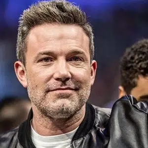 Ben Affleck was seen in Vegas gambling at 3am!