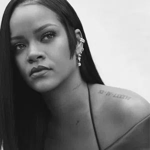 Forbes announced Rihanna is officially a BILLIONAIRE