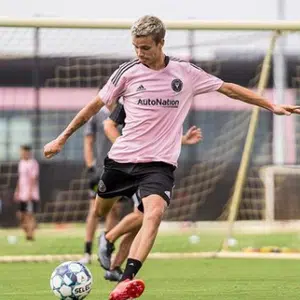 Romeo Beckham has signed with Fort Lauderdale CF